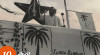 Foto Ketua Umum Partai Rakyat Indonesia (PRI) Sutomo atau Bung Tomo tengah menyampaikan pidato pada Rapat Umum PRI di Lapangan Medan Merdeka Selatan Jakarta, 10 April 1955.